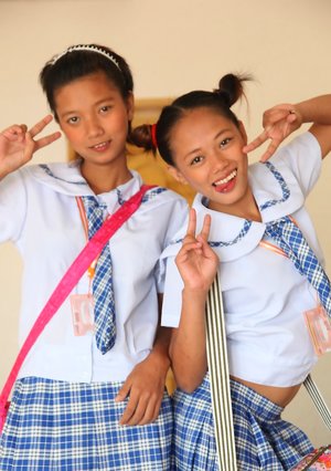 Asian Schoolgirl Pics